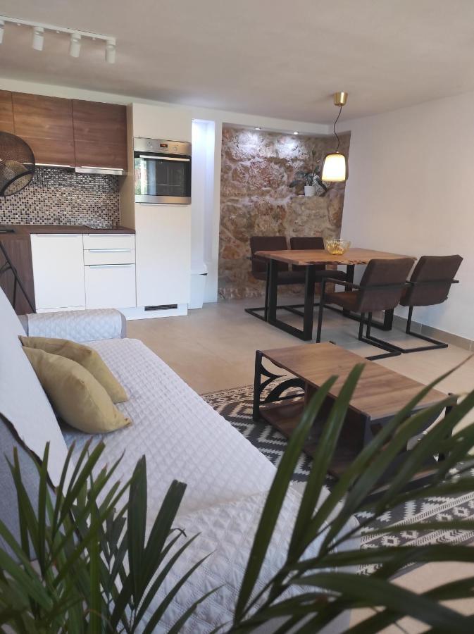 Stone House, Svirce, Hvar Luaran gambar