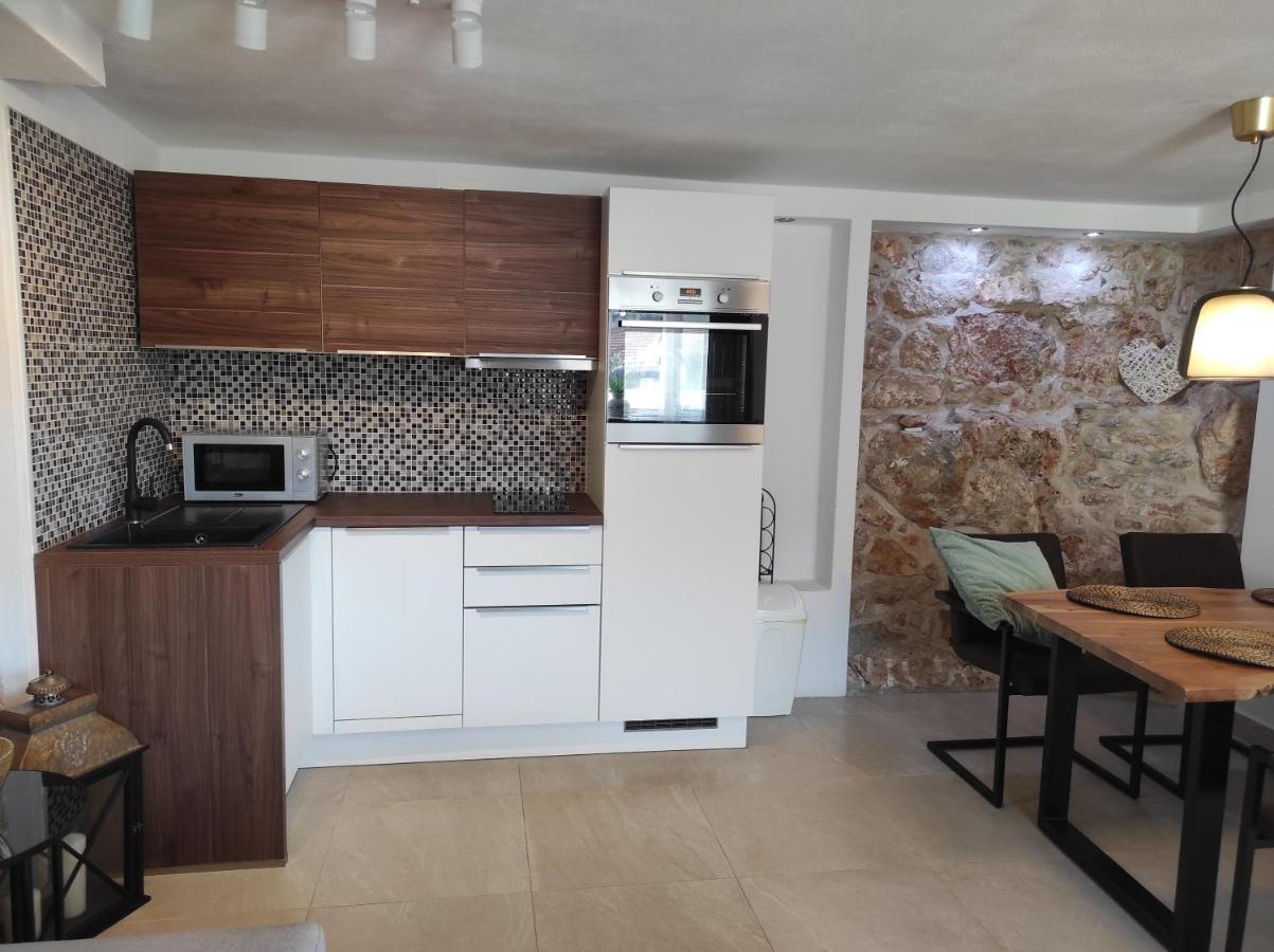 Stone House, Svirce, Hvar Luaran gambar